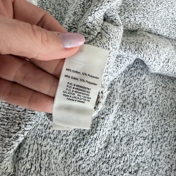 TNA Women's V-Neck Gray Sweater - Picture 12 of 12